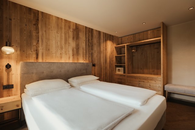 Spa Lodge (1/3)