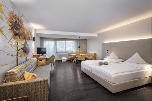 Doppelzimmer "Sonnenblume" (ca. 36m²) (1/3)