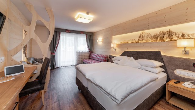 Dolomiti Komfortzimmer mit Südbalkon (1/3)