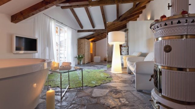 Suite (1/3)