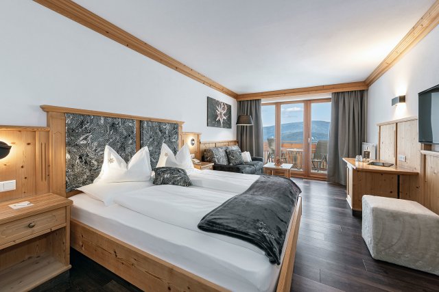 Zimmer Edelweiss (1/3)
