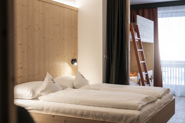 Suite Zwölfer (1/3)