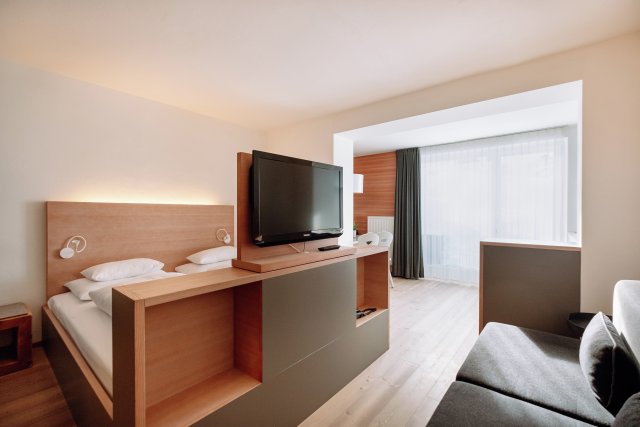 Twin Suite (1/3)