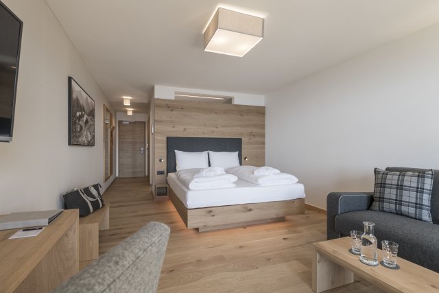 Doppelzimmer Alpine Deluxe (1/3)