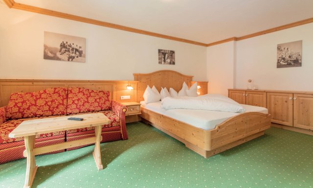 Zimmer "Dolomit" (1/3)