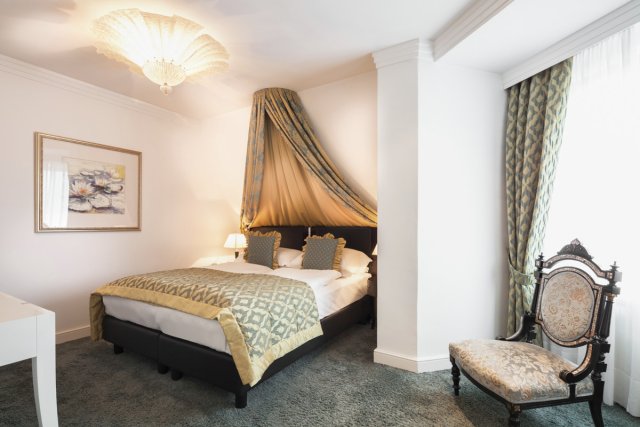 Prestige Suite (1/2)