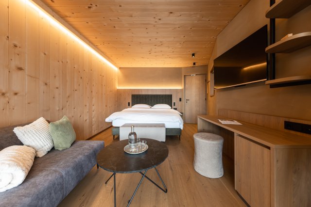NATURE Suite (1/3)
