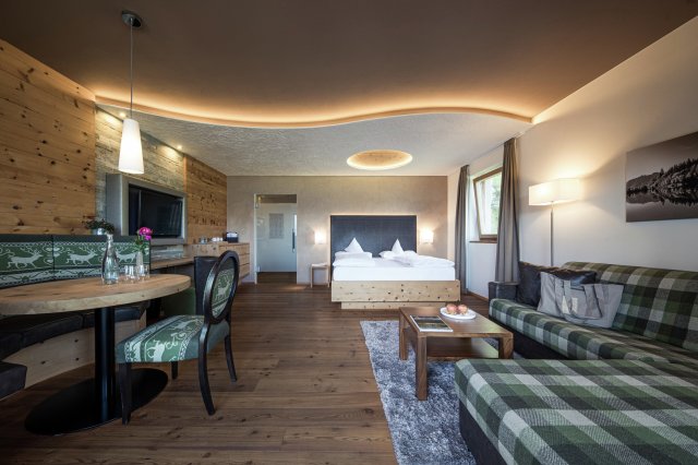 Zirben Suite (1/3)