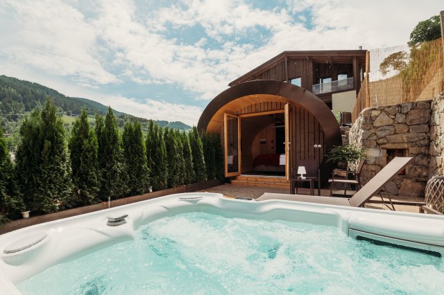 "Fassl Lodge" - Weinfass (1/3)