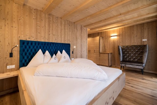Sun Luxury Lodge (1/3)
