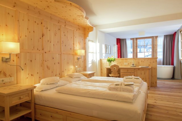 Romantic Suite (1/3)