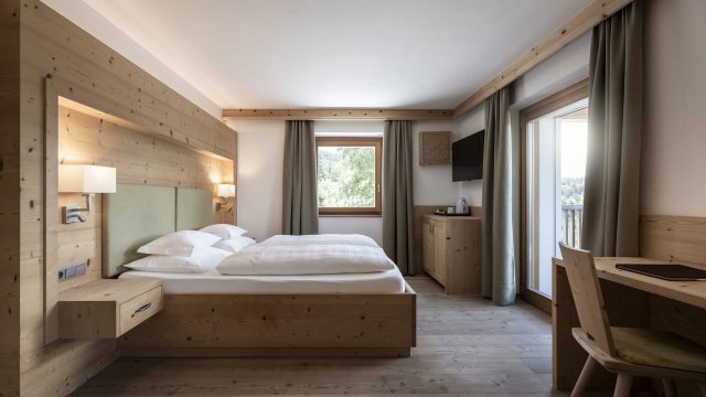 Doppelzimmer / Familienzimmer Talblick mit Balkon (1/3)