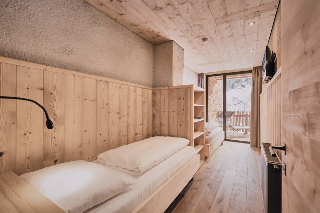 Mountain Family Lodge (1/3)