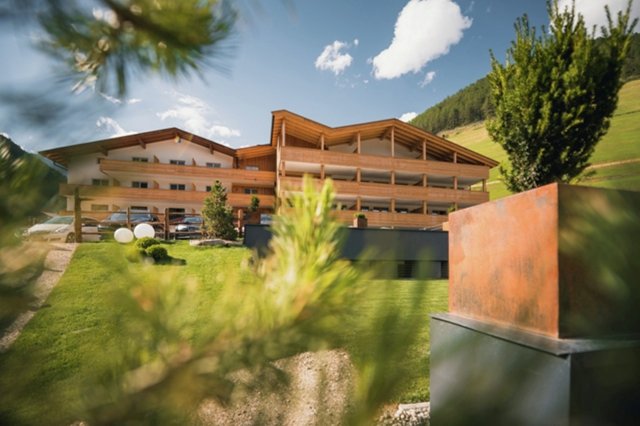 Aktiv & Familienhotel Adlernest