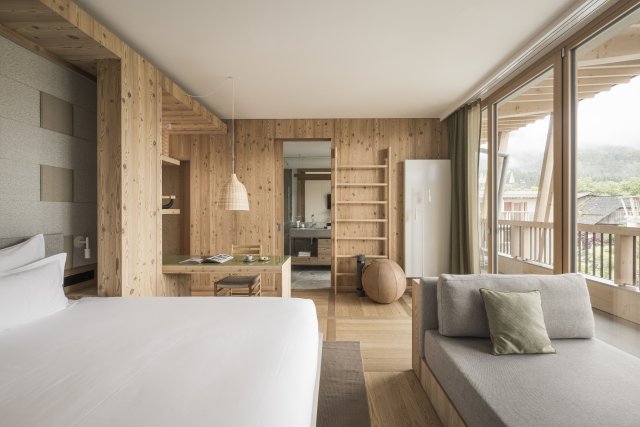 Junior Suite (1/3)