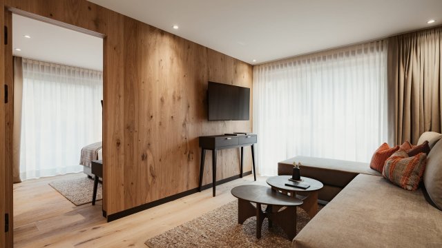 Junior Suite (1/3)