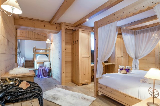 Mountain Suite (1/3)