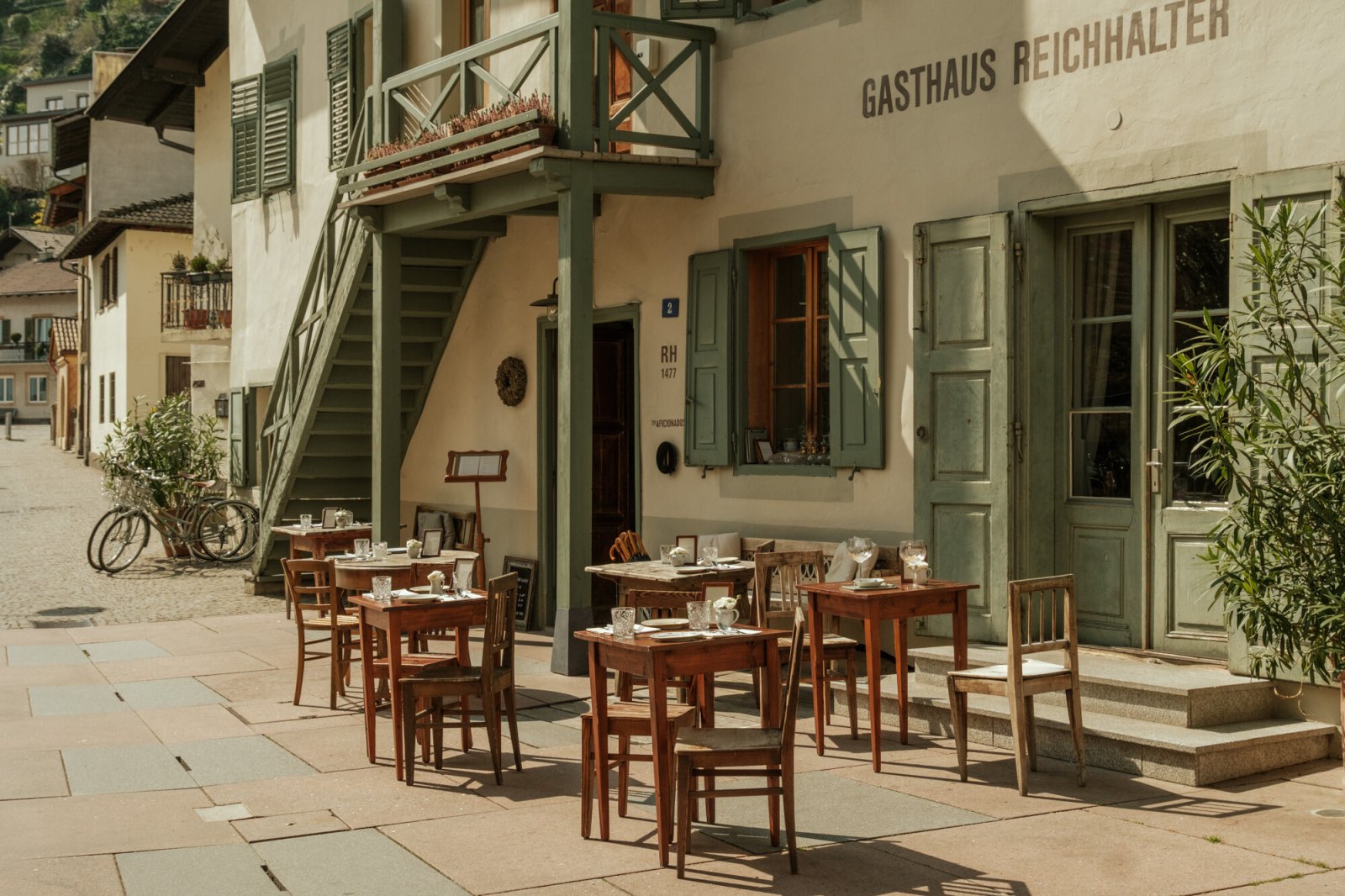 1477 Reichhalter Eat & Sleep