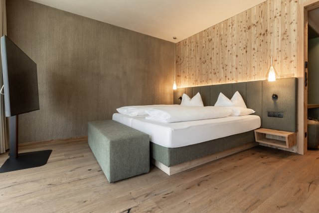 Live Balance Suite Kurtins (1/3)