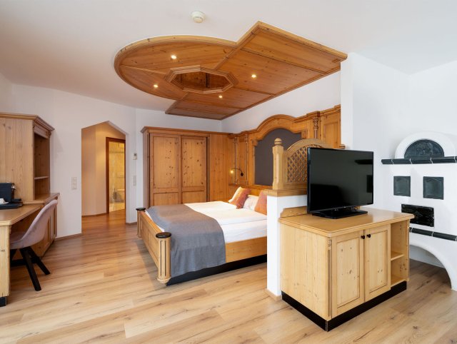 Tower Suite (1/3)