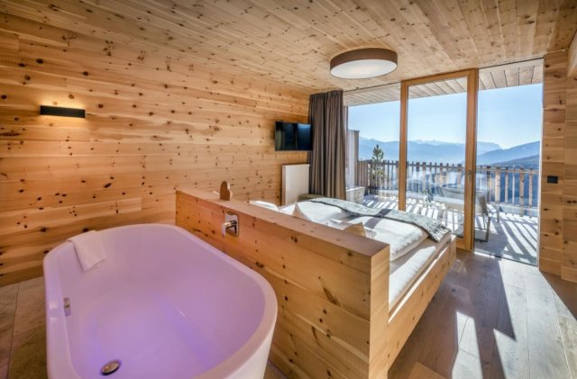 Luxury Suite Monte Cembro (1/3)