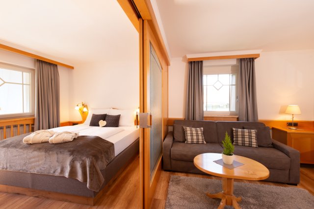 Junior Suite Rotund (1/3)